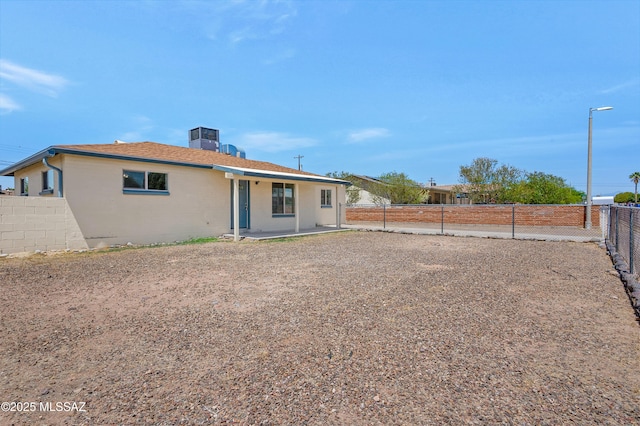 826 W Calle Margarita, Tucson, AZ 85706 - rear view of house featuring a fenced backyard