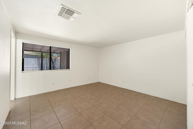 2520 W Vereda De Las Flores, Tucson, AZ 85746 - view of tiled spare room