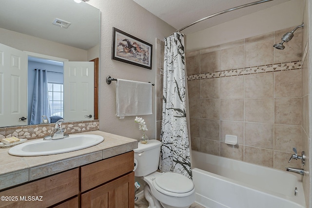 1500 E Pusch Wilderness Dr Unit 15205, Oro Valley, AZ 85737 - full bath with shower / tub combo, vanity, and a textured wall