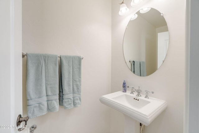 139 E Castlefield Cir, Tucson, AZ 85704 - bathroom with a sink