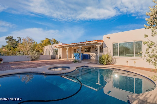 5015 N Via Condesa, Tucson, AZ 85718 - view of pool with an in-ground hot tub and a patio