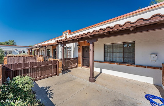 303 Paseo Madera Unit C, Green Valley, AZ 85614 - view of patio / terrace