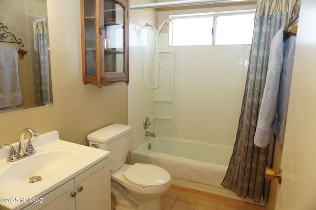 326 N Sage St, Pearce, AZ 85625 - bathroom with shower / bath combo, vanity, and tile patterned floors