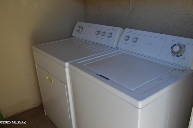 1809 E Miles St, Tucson, AZ 85719 - laundry room featuring separate washer and dryer