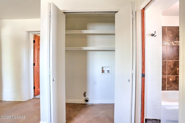 1125 W Huron St, Tucson, AZ 85745 - laundry area featuring washer hookup