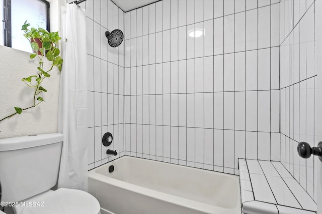 1441 N Calle De Durazo, Tucson, AZ 85715 - bathroom with shower / bath combination with curtain and toilet