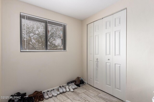 801 W Idaho St, Tucson, AZ 85706 - unfurnished bedroom with a closet and baseboards