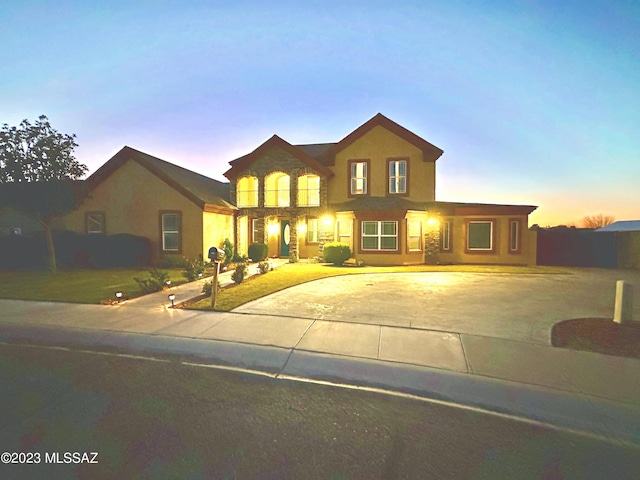 508 N Eagle Meadow Loop, Thatcher, AZ 85552 - view of front of property featuring curved driveway and stucco siding