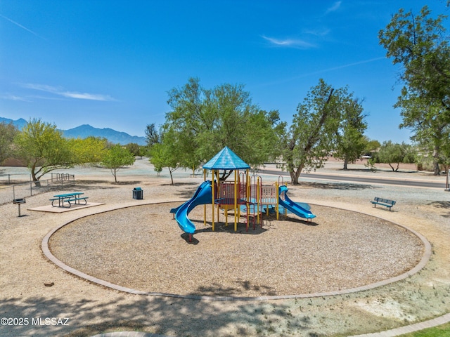 1026 E Madera Estates Ln, Sahuarita, AZ 85629 - communal playground with a mountain view