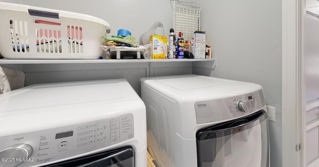 15769 S Via Cayetano, Sahuarita, AZ 85629 - laundry room with separate washer and dryer
