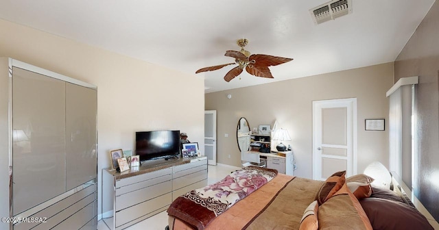 15769 S Via Cayetano, Sahuarita, AZ 85629 - bedroom featuring a closet and a ceiling fan