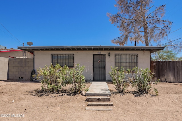 202 E Jacinto St, Tucson, AZ 85705 - bungalow-style home featuring concrete block siding