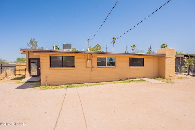 325 W Santa Maria St, Tucson, AZ 85706 - view of ranch-style home