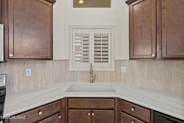 1993 E Desert Lark Pass, Green Valley, AZ 85614 - kitchen featuring light countertops and dark brown cabinets