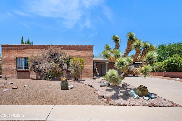 149 E La Huerta, Green Valley, AZ 85614 - view of front of property