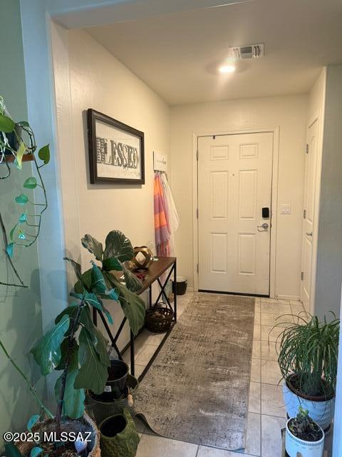 9150 N Wagon Spoke Ct, Tucson, AZ 85742 - view of tiled entryway