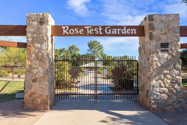 5609 E Juarez St, Tucson, AZ 85711 - view of gate