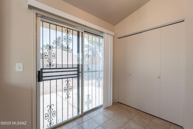 3556 W Avenida Del Mar, Tucson, AZ 85746 - entrance foyer with light tile patterned floors