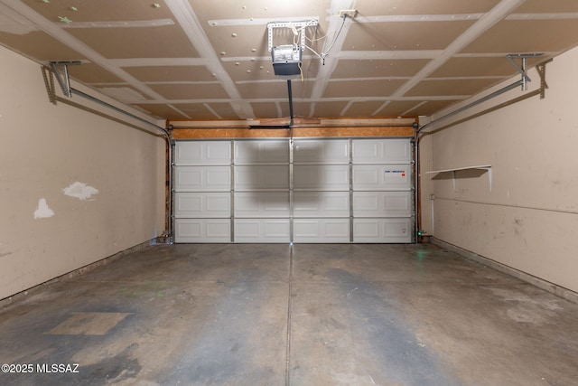 3556 W Avenida Del Mar, Tucson, AZ 85746 - garage with a garage door opener