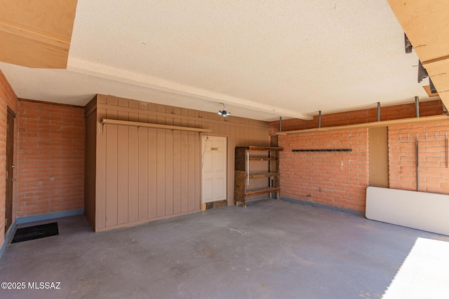 10901 N Camino De Oeste, Tucson, AZ 85742 - view of garage