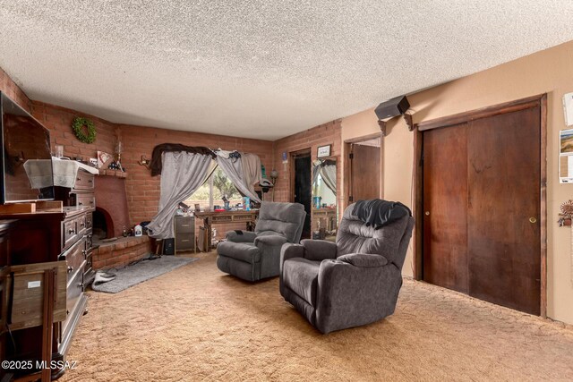 10901 N Camino De Oeste, Tucson, AZ 85742 - carpeted living area with a textured ceiling