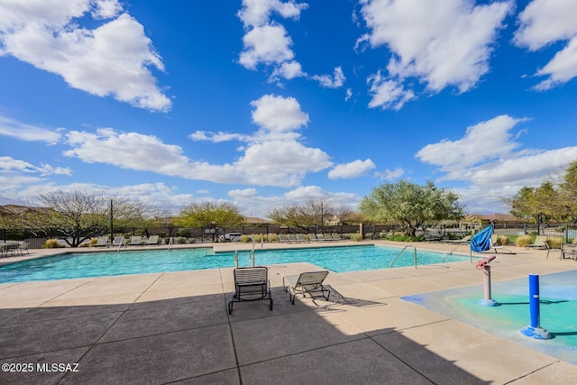6860 E Via Arroyo Largo, Tucson, AZ 85756 - community pool with a patio