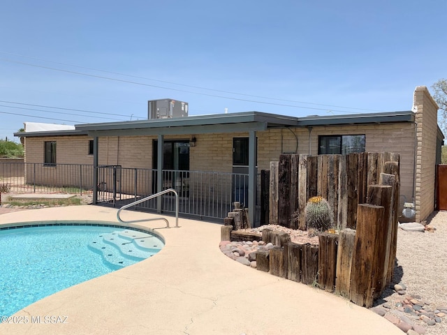 2973 S Kolb Rd, Tucson, AZ 85730 - view of swimming pool featuring a patio area