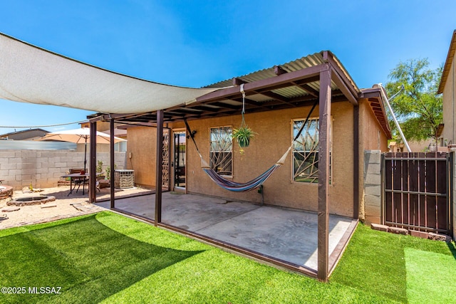 5482 S Monrovia Ave, Tucson, AZ 85706 - view of patio featuring a gate