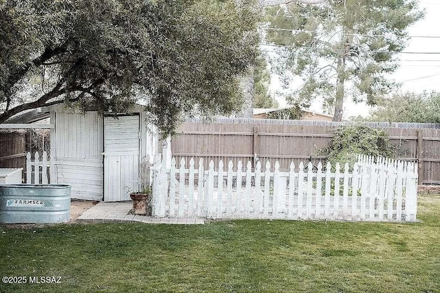 2602 E Prince Rd, Tucson, AZ 85716 - fenced backyard featuring a shed