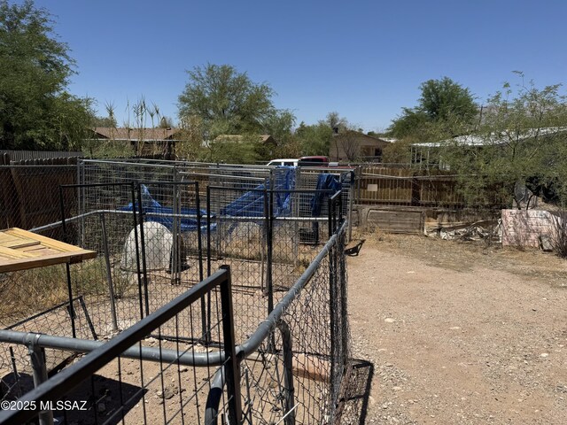 206 W Blacklidge Dr, Tucson, AZ 85705 - view of yard