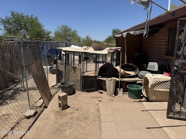 206 W Blacklidge Dr, Tucson, AZ 85705 - view of patio