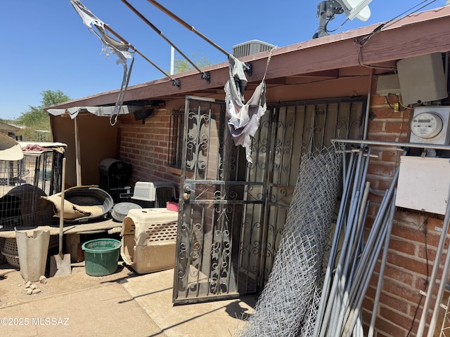 206 W Blacklidge Dr, Tucson, AZ 85705 - view of home's exterior featuring brick siding