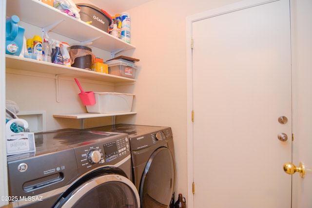 9495 N Winter Wren Ave, Tucson, AZ 85742 - washroom with washer and dryer