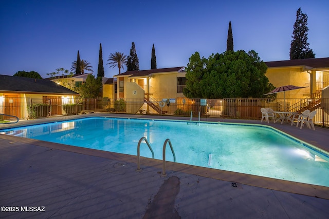 1600 N Wilmot Rd Unit 302, Tucson, AZ 85712 - community pool with a patio