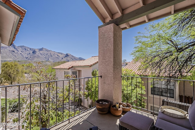 6490 N Tierra De Las Catalinas Unit 94, Tucson, AZ 85718 - balcony featuring a mountain view