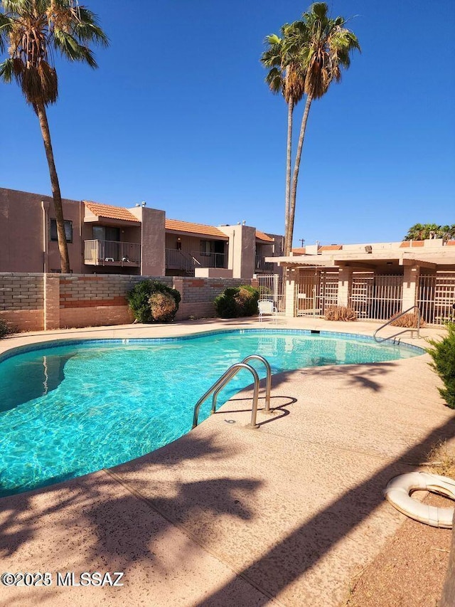 6635 E Golf Links Rd Apt 1, Tucson, AZ 85730 - view of community pool