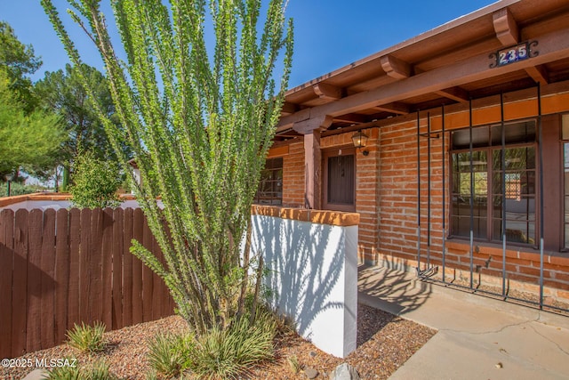 235 S Paseo Quinta Apt B, Green Valley, AZ 85614 - doorway to property