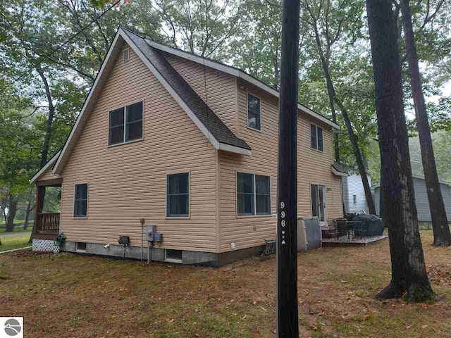 view of home's exterior