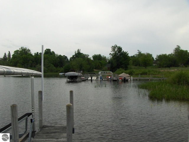 Listing photo 2 for 2803 W Shore Dr, Central Lake MI 49622