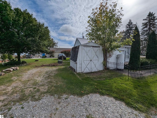 exterior space featuring a yard