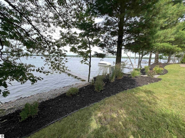 view of water feature