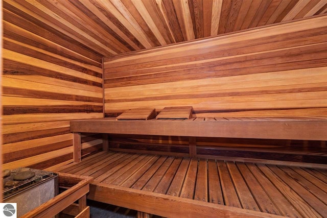 view of sauna / steam room