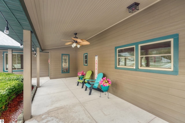 view of patio with ceiling fan