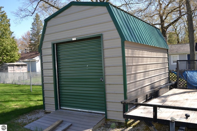 view of shed / structure featuring a yard