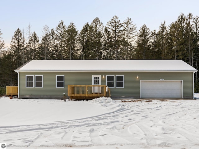 view of front facade featuring a deck