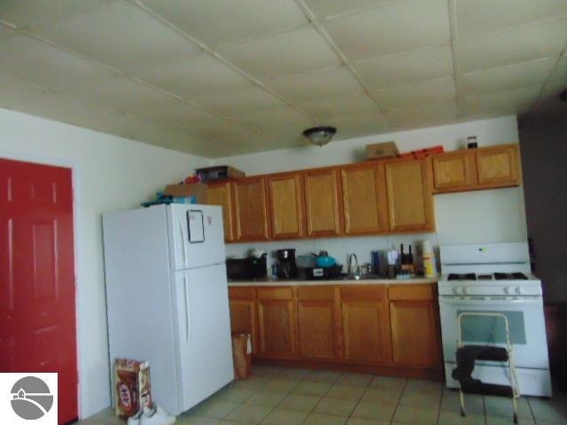 kitchen featuring white appliances