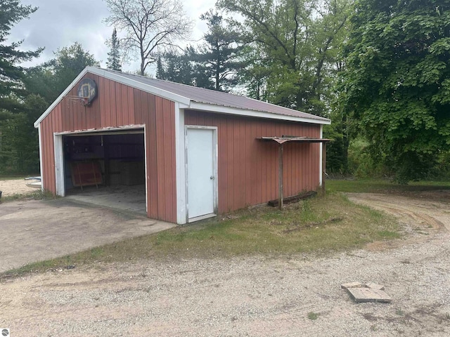 1866 W Ludington Dr, Farwell, MI 48622
