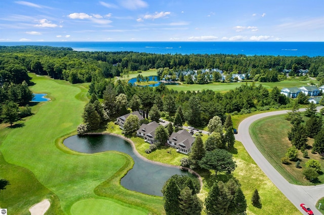 102 Country Club Dr, Charlevoix, MI 49720