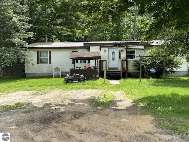 view of front of property