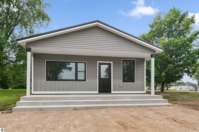 view of front of house featuring a porch